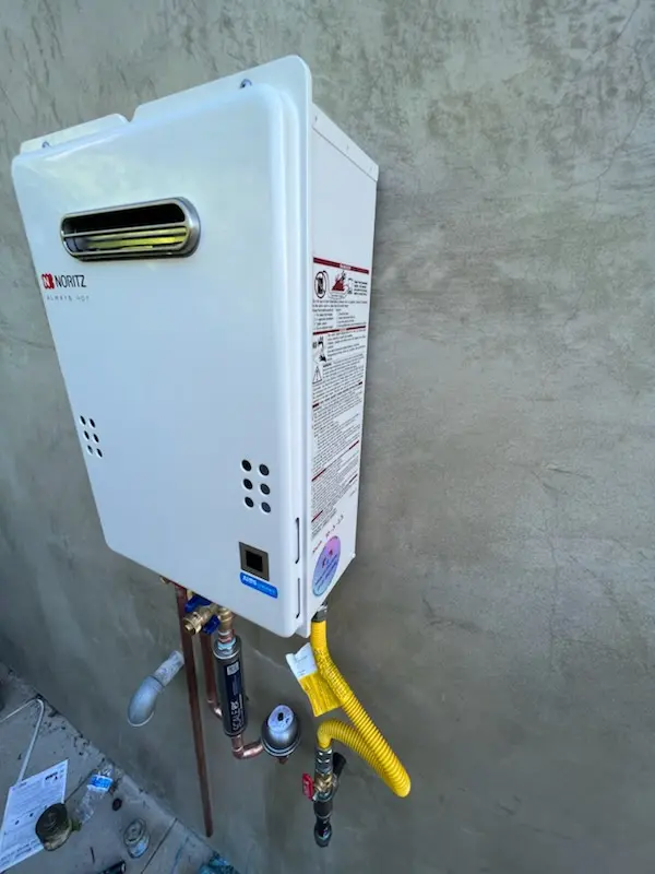 Tankless water heater installation for Wetherington Oaks homes